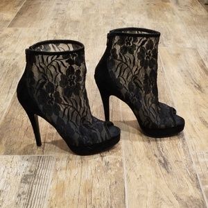 Lace booties Aldo
